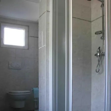 לינה וארוחת בוקר 21 קנוביו